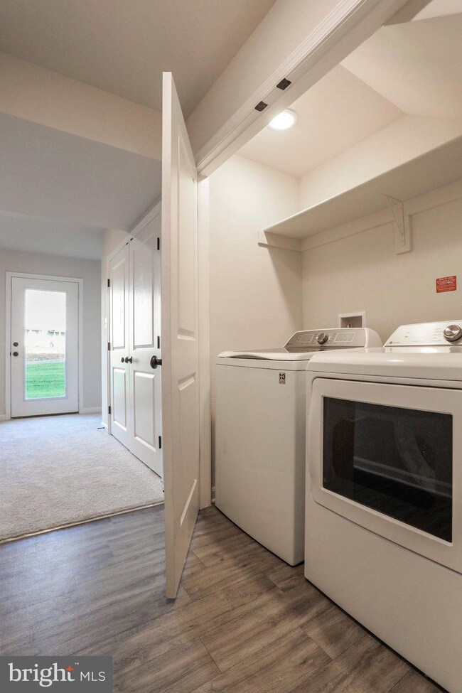 133 Perdiz Rd, Hedgesville, WV 25427 - photo 4