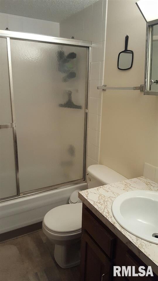 2731 W 72nd St, Davenport, IA 52806 - photo 7