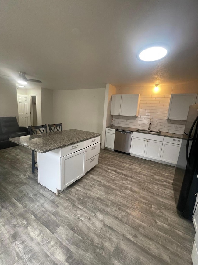 2213 Aldrich Ave N, Minneapolis, MN 55411 - photo 4