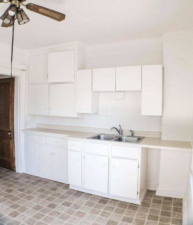 68 N Powell Ave unit 70, Columbus, OH 43204 - photo 6