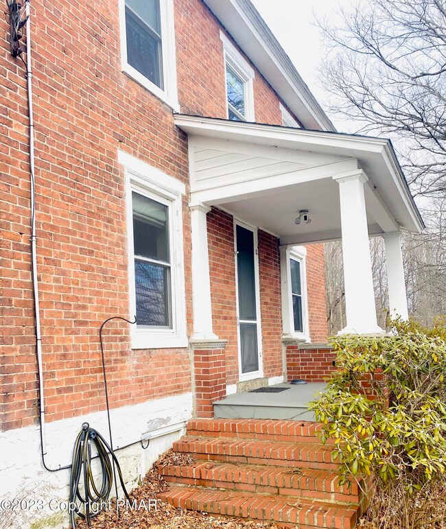 3527 Middle Easton Belmont Pike, Stroudsburg, PA 18360 - photo 2