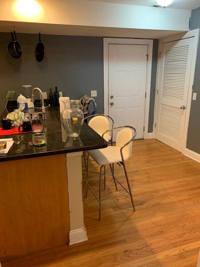 6100 N Mozart St unit 1B, Chicago, IL 60659 - photo 3