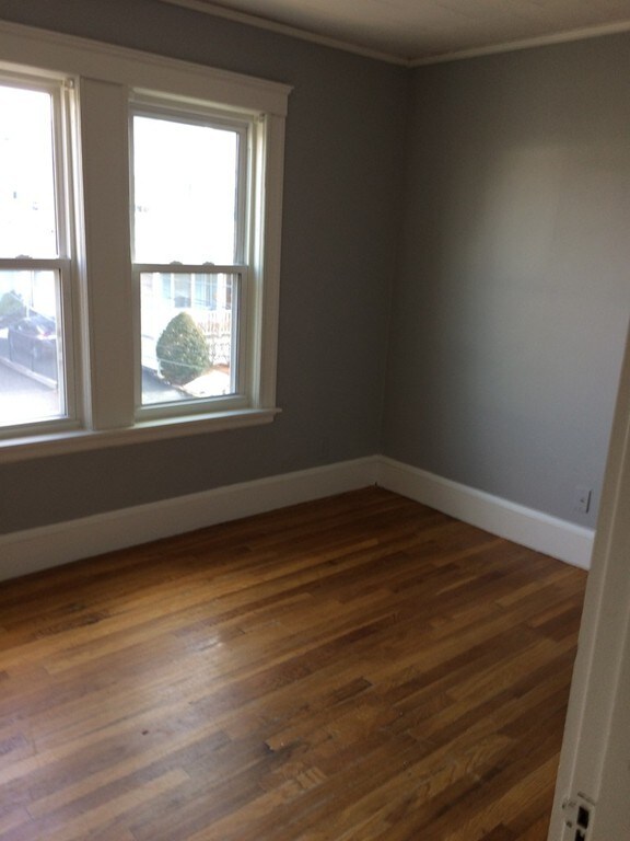 3 Summer St unit 2, West Roxbury, MA 02132 - photo 3