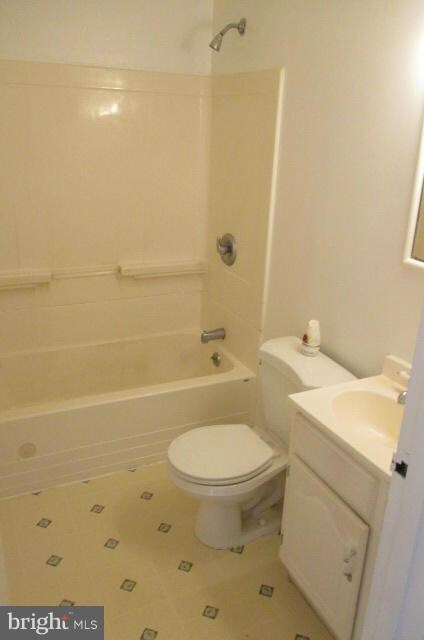 406 Bigley Ave, Halethorpe, MD 21227 - photo 7