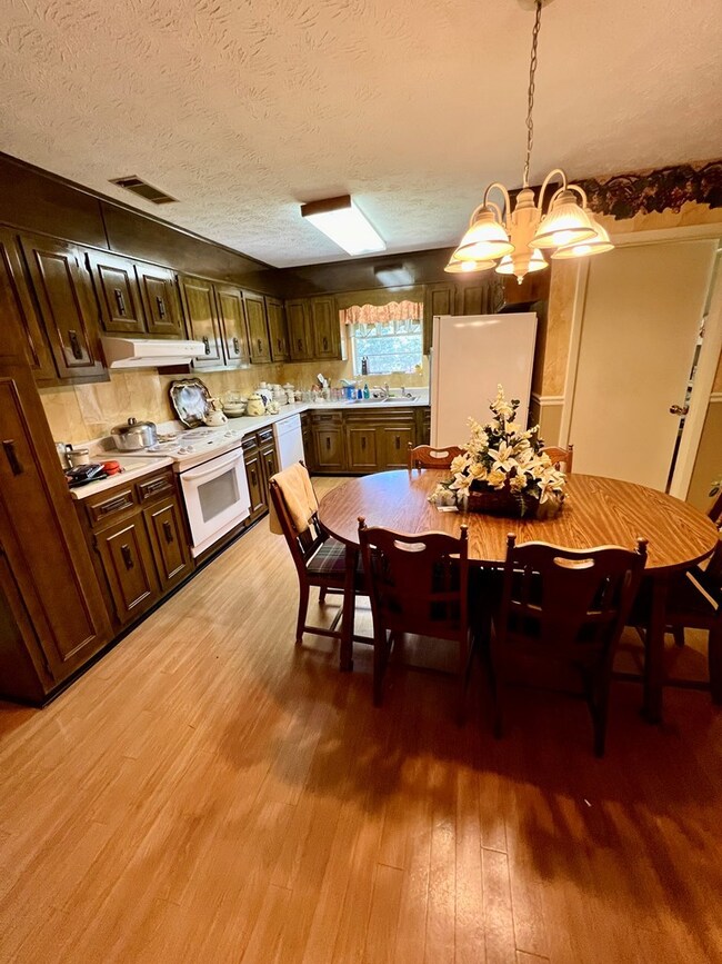 206 Virginia Way, Vidalia, GA 30474 - photo 6