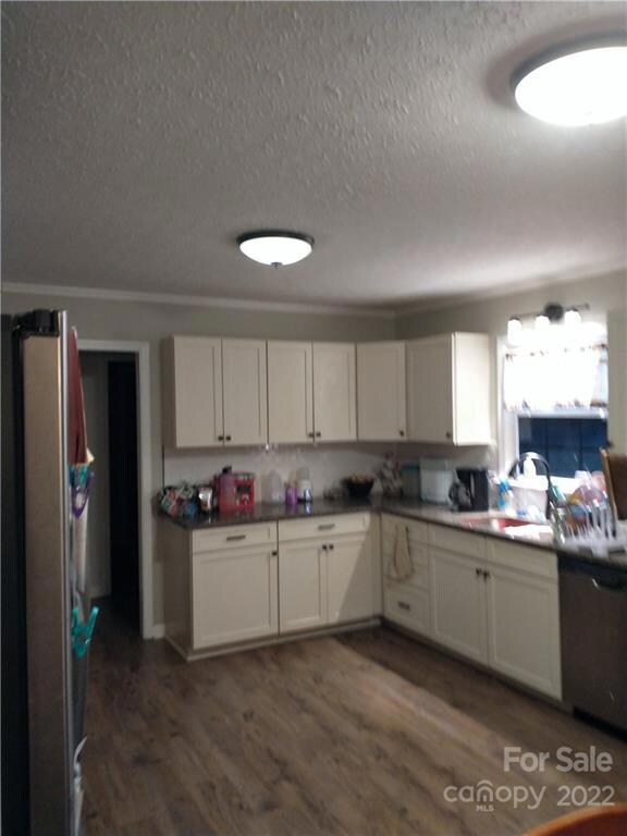 1848 E Marion St, Shelby, NC 28152 - photo 4