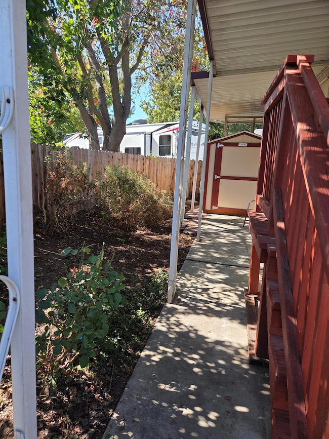 902 Del Paso Blvd unit 36, Sacramento, CA 95815 - photo 3