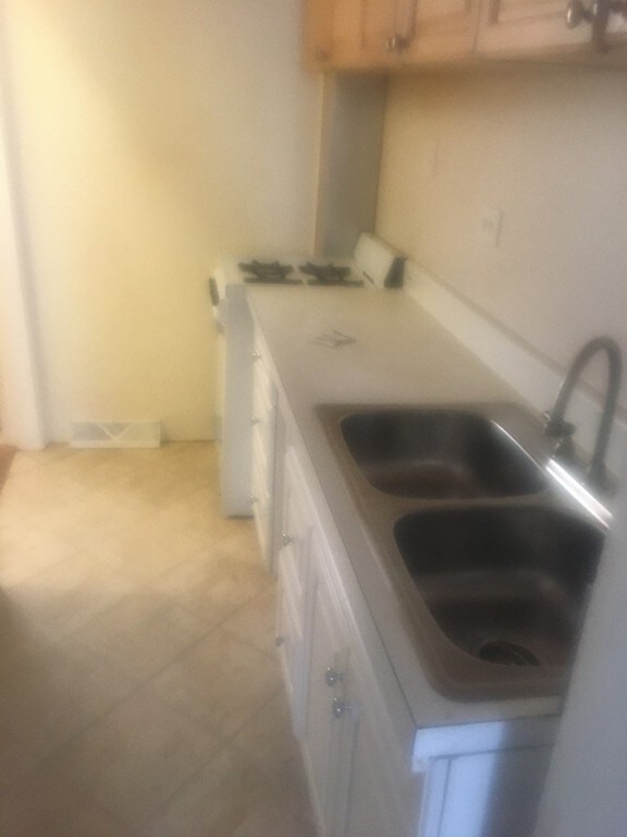 10 Knoll St unit 1, Roslindale, MA 02131 - photo 5