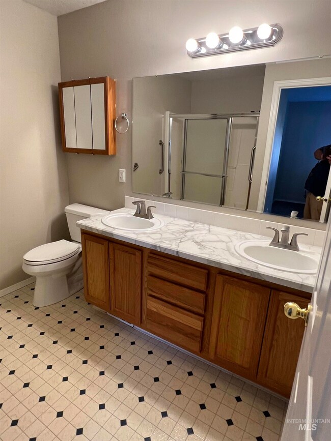 906 W Georgia Ave, Nampa, ID 83686 - photo 7