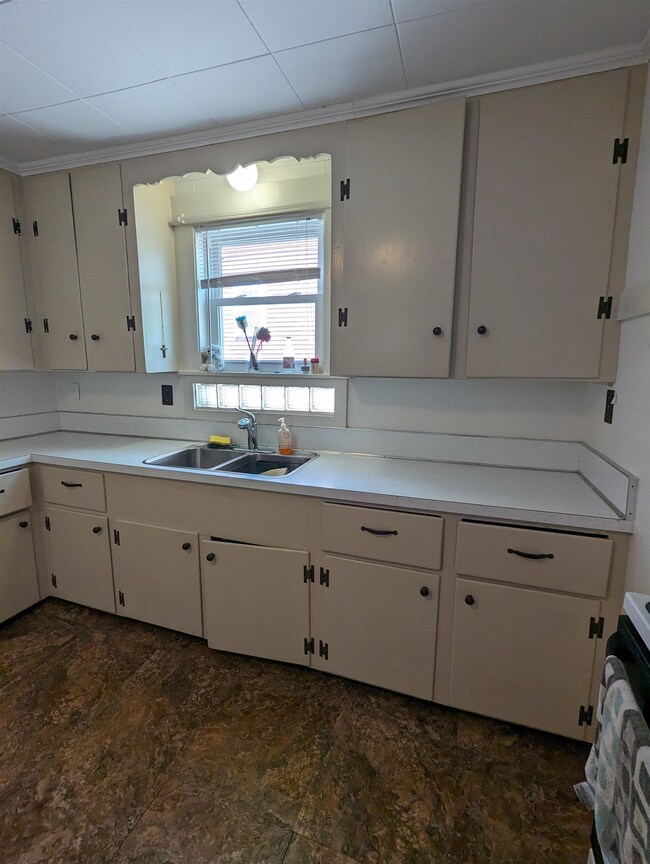 52 N State St, Concord, NH 03301 - photo 7