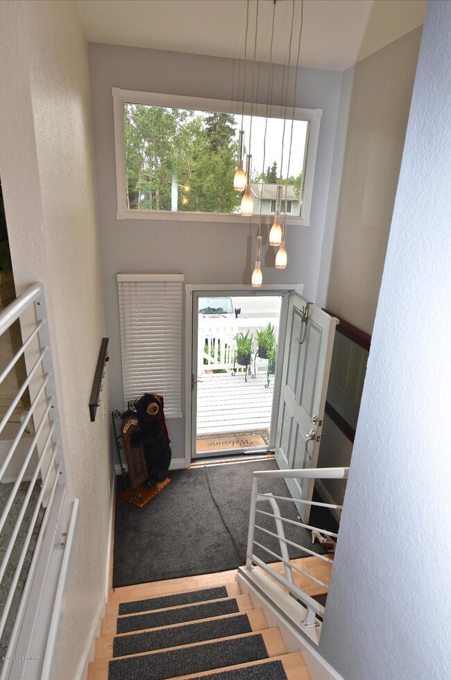 Spacious, Bright Entry