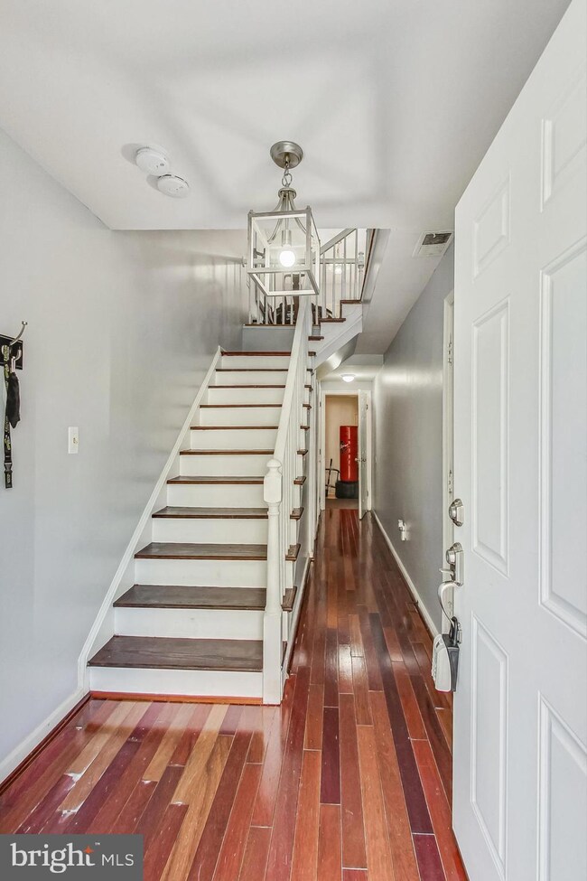 58 Victoria Square, Frederick, MD 21702 - photo 5