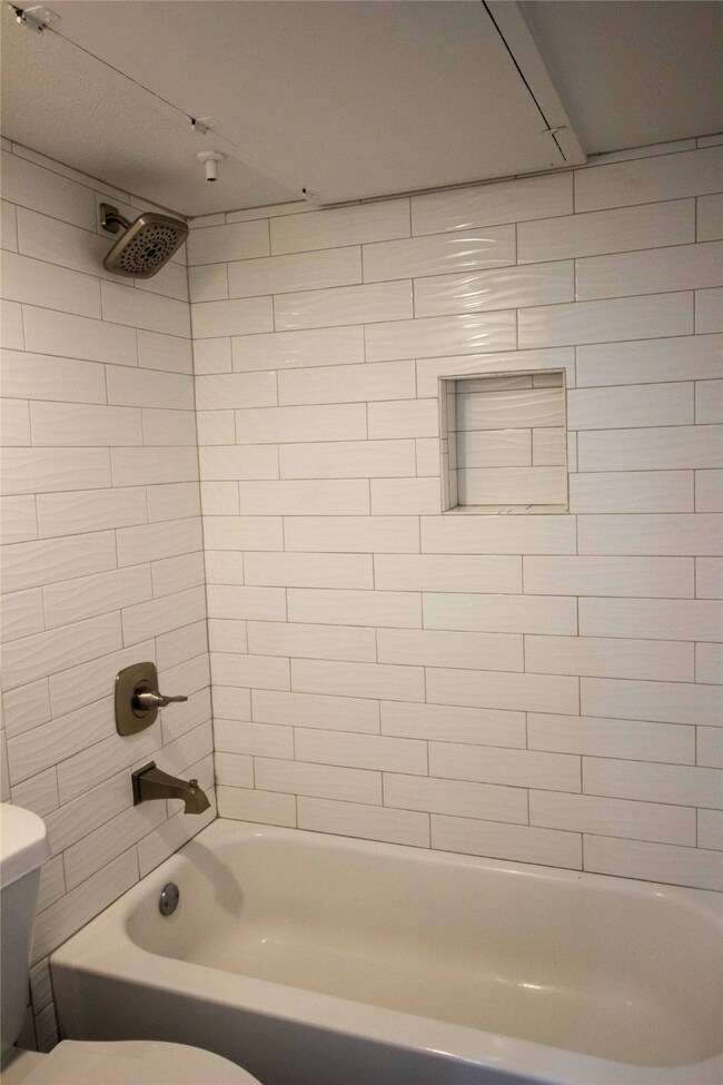 7950 N Stadium Dr unit 192, Houston, TX 77030 - photo 4