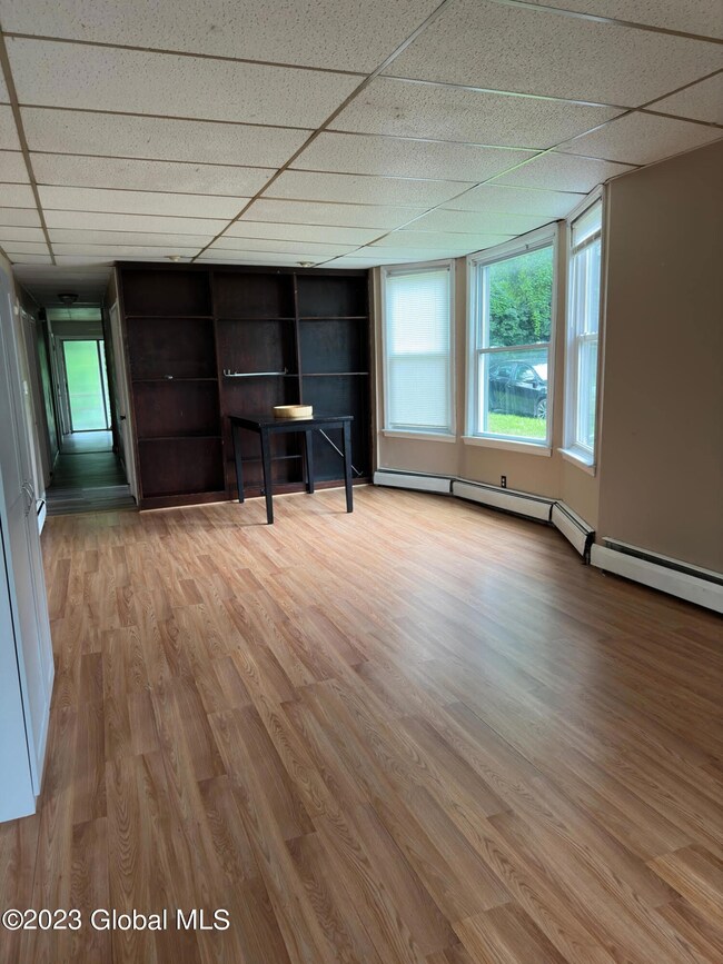 664 Myrtle Ave unit 1, Albany, NY 12208 - photo 4