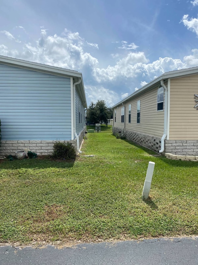 39534 Keiths Cir, Zephyrhills, FL 33542 - photo 3