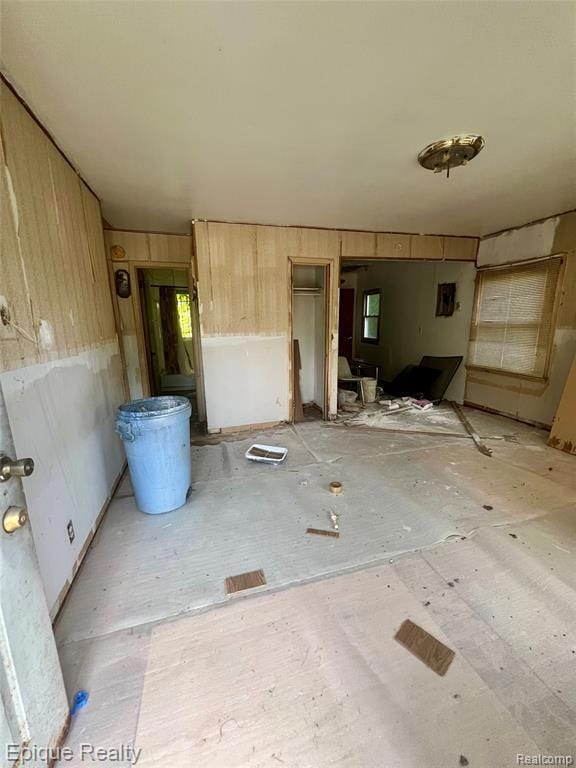 1218 E Piper Ave, Flint, MI 48505 - photo 2