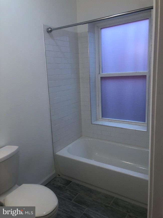 120 E Main St unit 10, Norristown, PA 19401 - photo 4