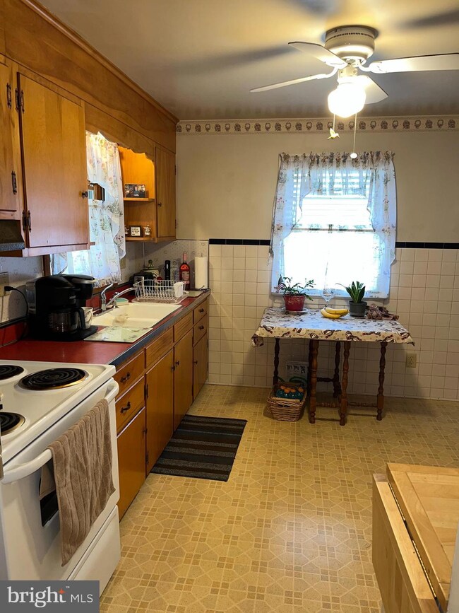 9 Northwest Dr, Bridgeton, NJ 08302 - photo 4