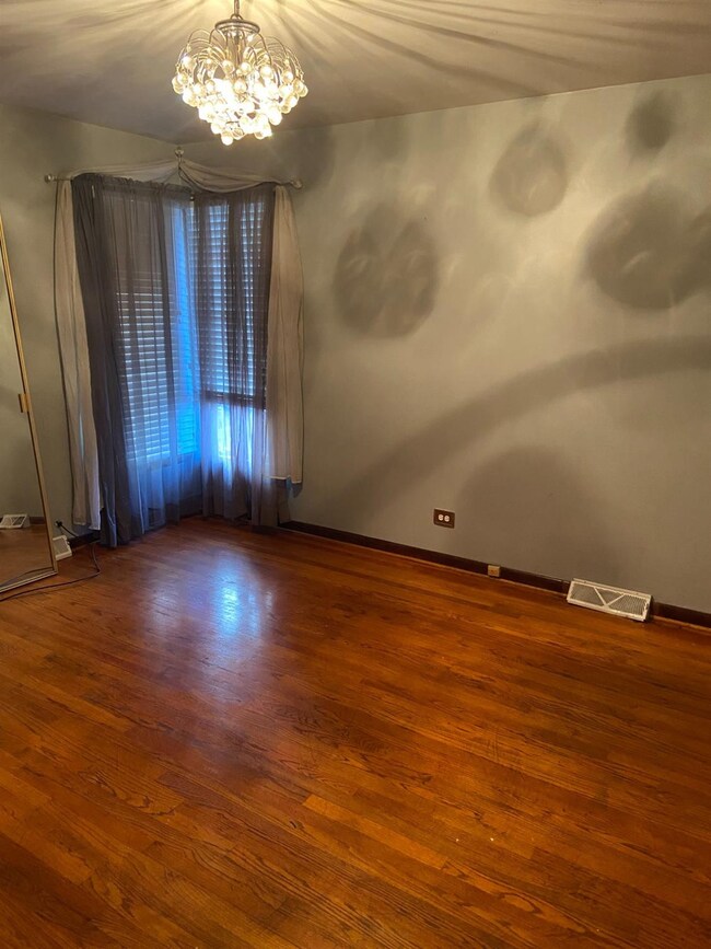 3347 Martha St, Highland, IN 46322 - photo 5