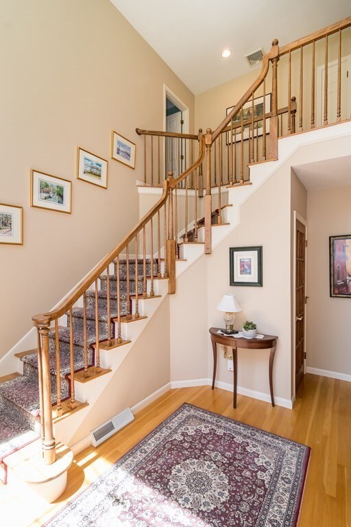 110 Goulding St, Holliston, MA 01746 - photo 4