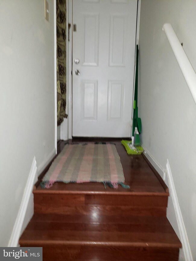 738 11th St NE unit 2, Washington, DC 20002 - photo 4