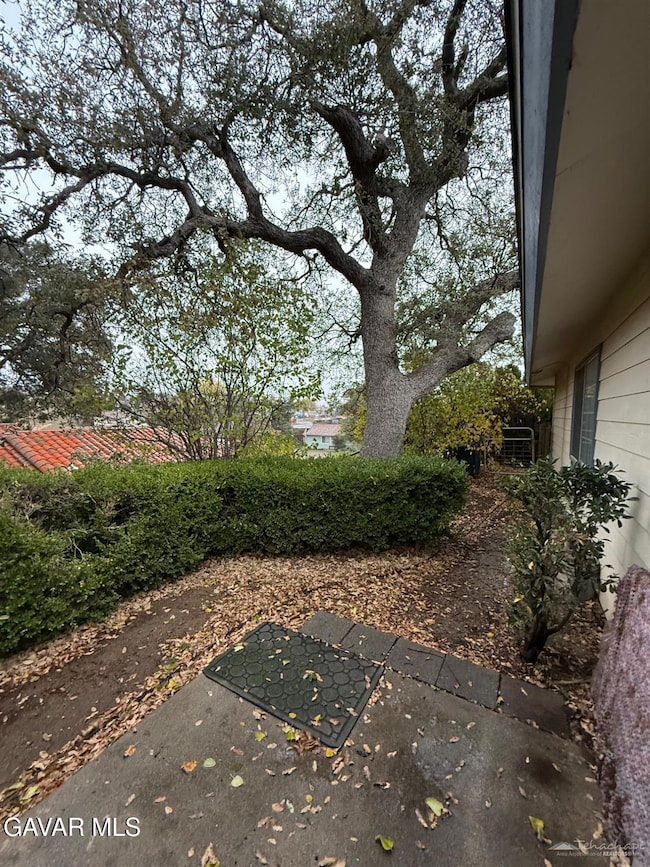 22351 Vaquero Dr, Tehachapi, CA 93561 - photo 6