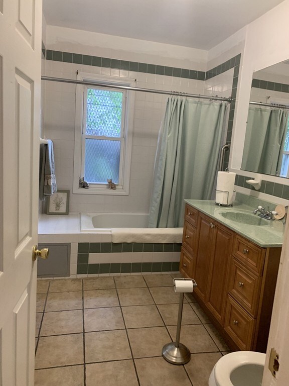 35 Wilcock St unit 1, Dorchester Center, MA 02124 - photo 5