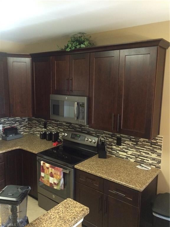 3344 Barnsdale Dr, Jamestown, NC 27282 - photo 7