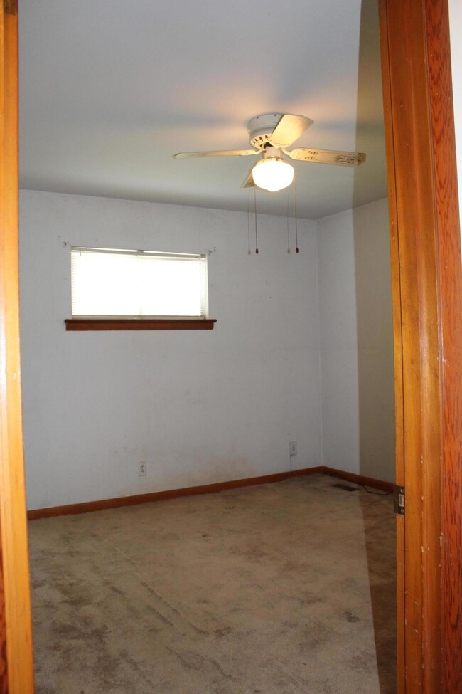 1420 Cloverdale Cir, Hixson, TN 37343 - photo 4