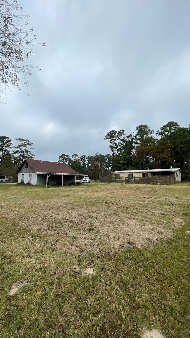 203 S Canyon Dr, Onalaska, TX 77360 - photo 2