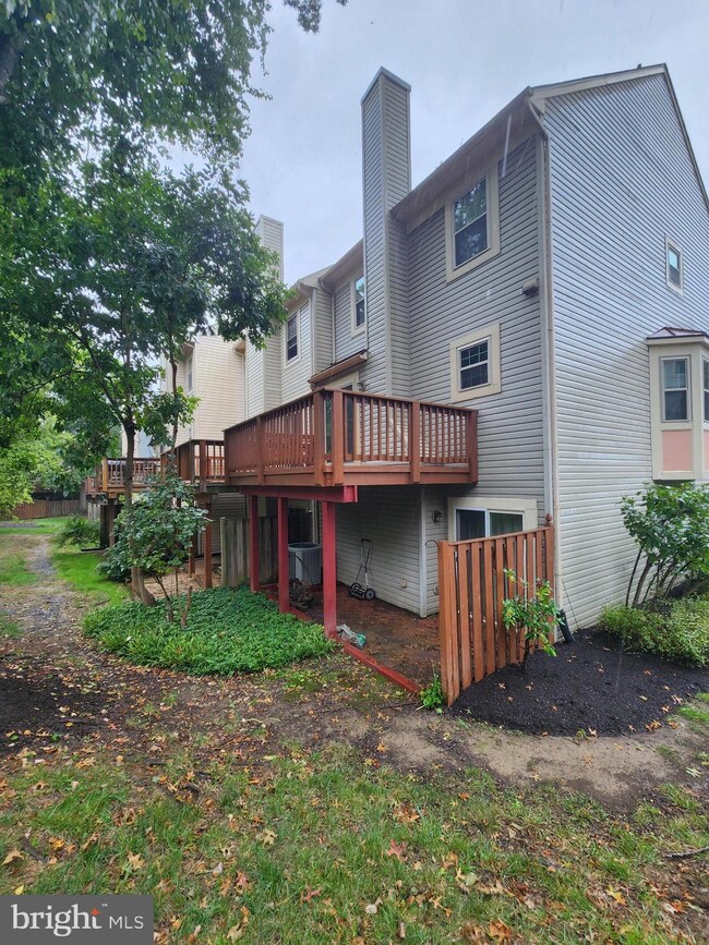 7321 Eden Brook Dr, Columbia, MD 21046 - photo 6