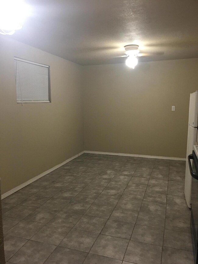 8305 Hester St unit B, El Paso, TX 79907 - photo 7