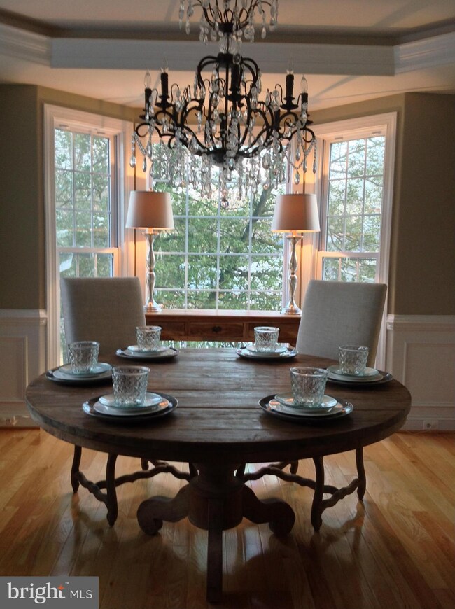 1108 Hillcrest Dr SW, Vienna, VA 22180 - photo 7