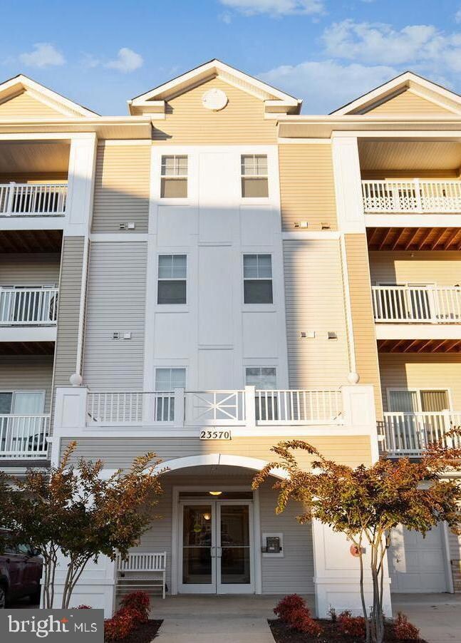 23570 F D R Blvd unit 105, California, MD 20619 - photo 4