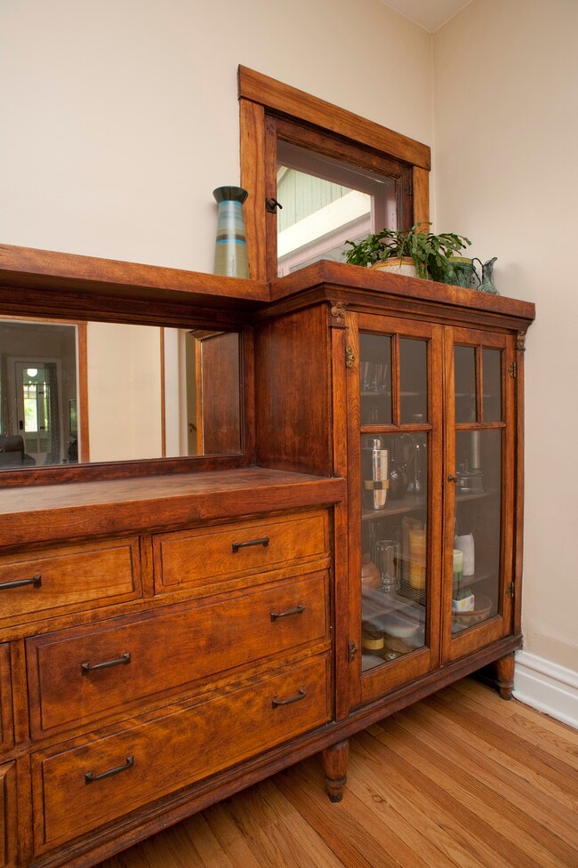 1136 S Scoville Ave, Oak Park, IL 60304 - photo 5