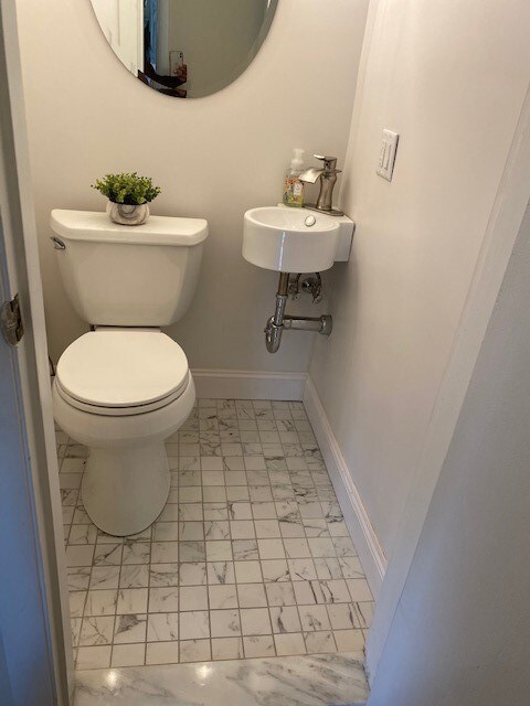 53 Oberlin Dr, Warwick, RI 02886 - photo 2