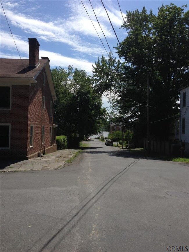 14 S Franklin St, Athens, NY 12015 - photo 5