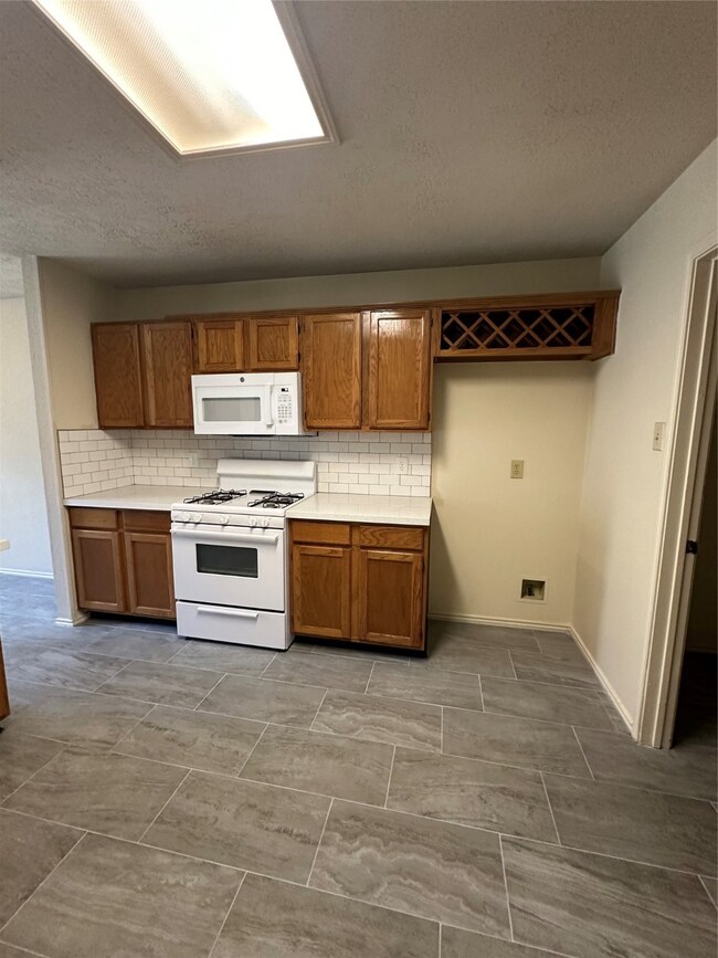 7727 Ashton Dr, Houston, TX 77095 - photo 5