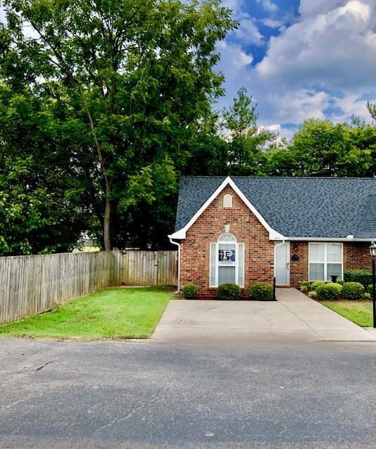 617 E Lane St unit 1, Shelbyville, TN 37160 - photo 2