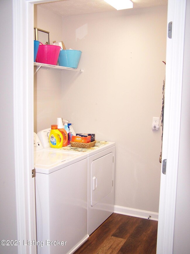 8219 Arbor Meadow Way, Louisville, KY 40228 - photo 6