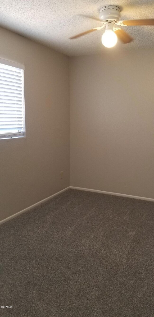 1750 E Pepper Cir unit 3, Mesa, AZ 85203 - photo 4