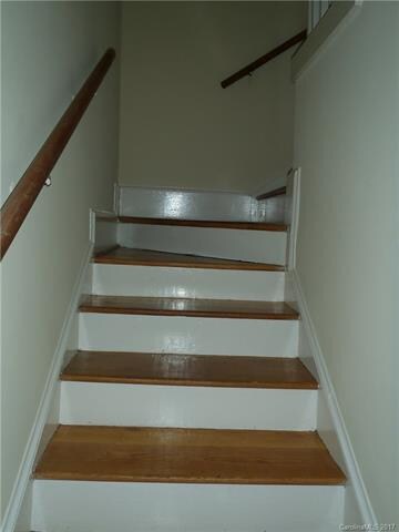 425 Center St, Statesville, NC 28677 - photo 5