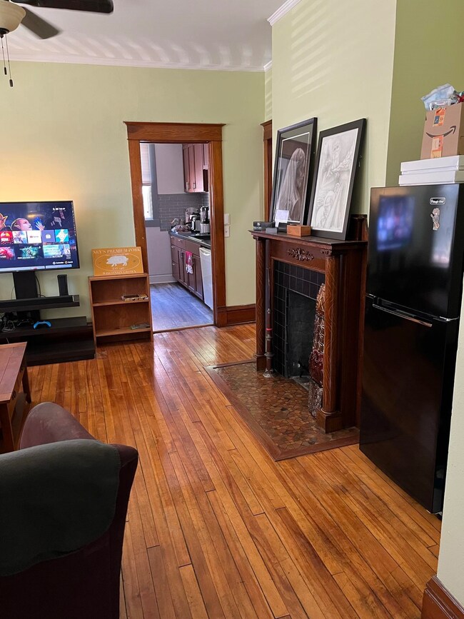 201 S Bassett St, Madison, WI 53703 - photo 6