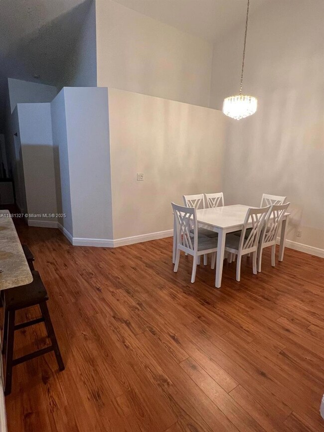 7652 Pinewalk Dr S unit 139, Margate, FL 33063 - photo 4