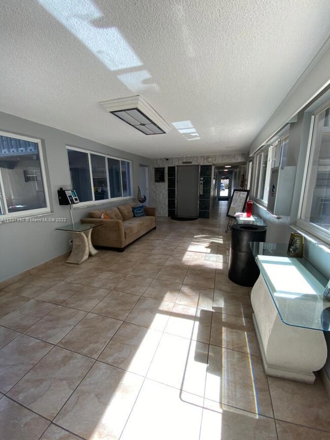 329 SE 3rd St unit 302S, Hallandale Beach, FL 33009 - photo 7