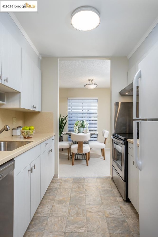 7 Commodore Dr unit A460, Emeryville, CA 94608 - photo 6