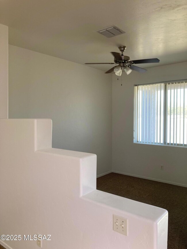 Den Office