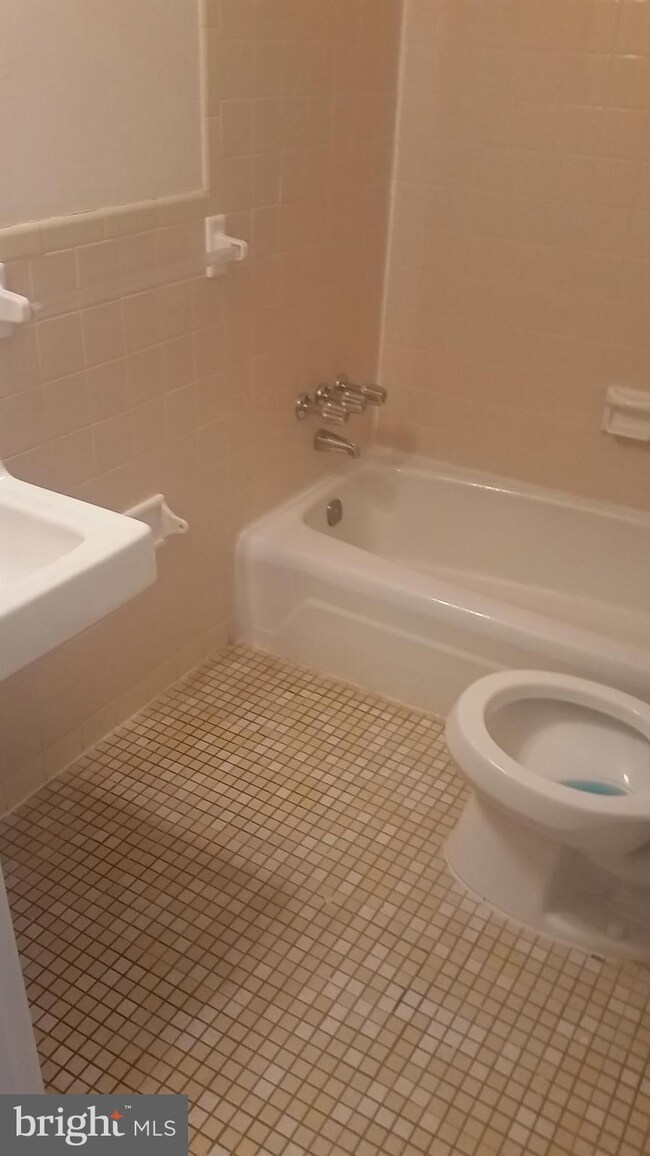 12729 Bexley Terrace, Silver Spring, MD 20904 - photo 6