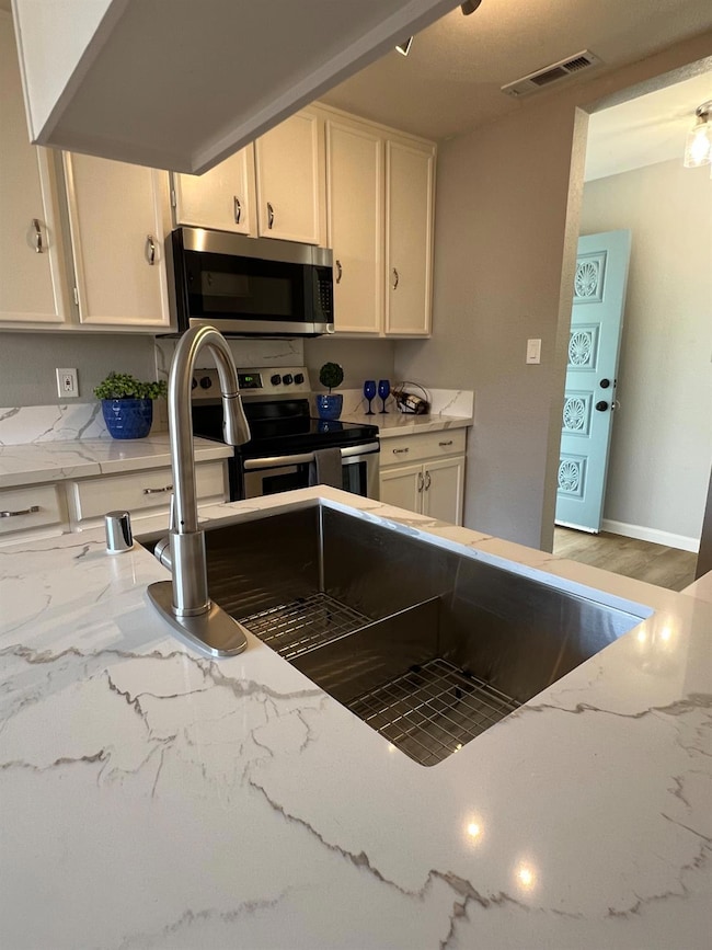 2816 10th St, Ceres, CA 95307 - photo 7