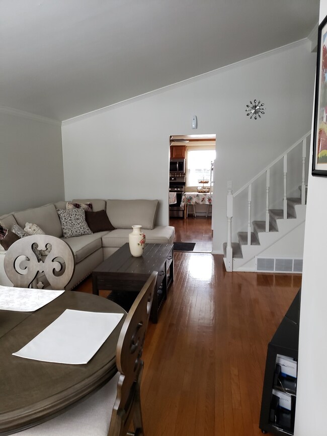 2214 Hermon Ave, Zion, IL 60099 - photo 3